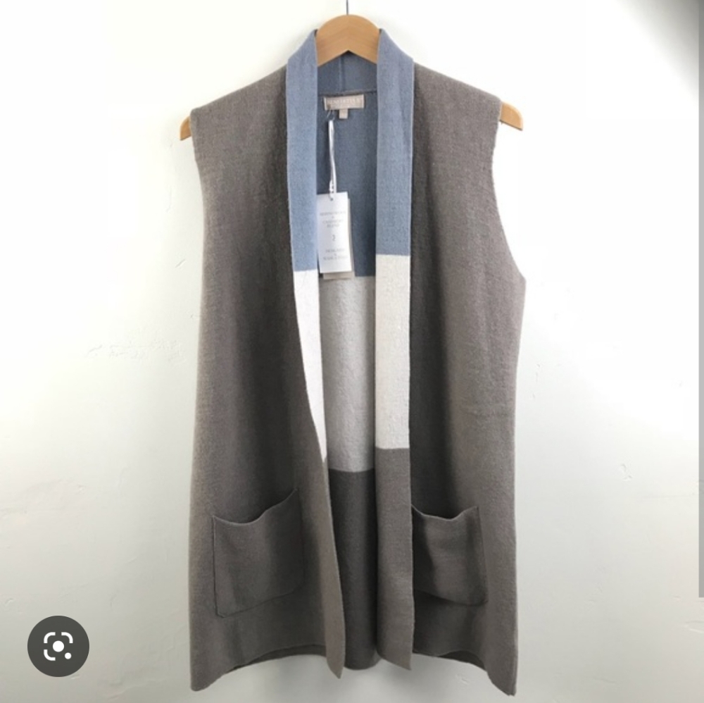 Wool and Cashmere vest by Bendetta.b of Italy. Size XL in Shades of Grey ✨NWT✨
